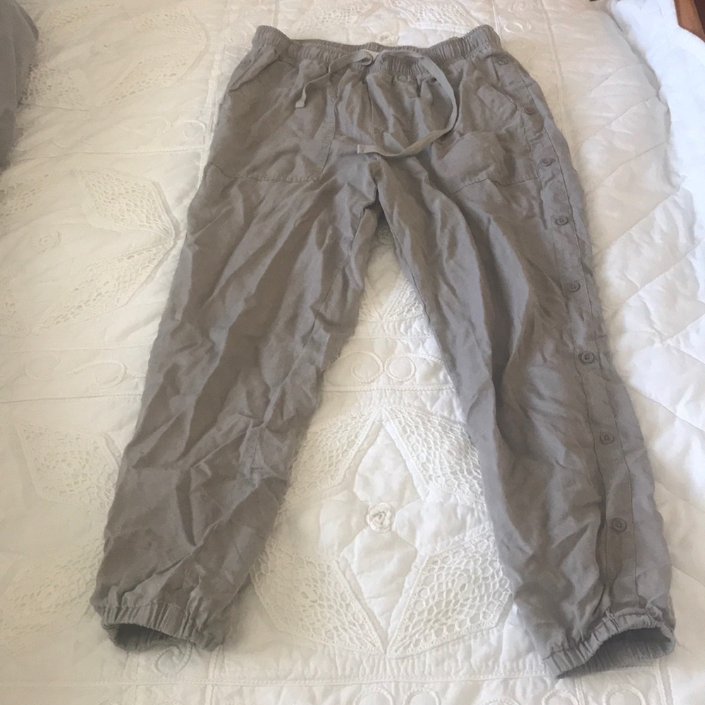 Cropped khaki pants